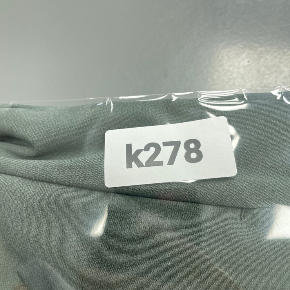 NWOT 32 Degrees Cool Women's M Green Skort  Elastic Waistband & Side Slits - Picture 7 of 7